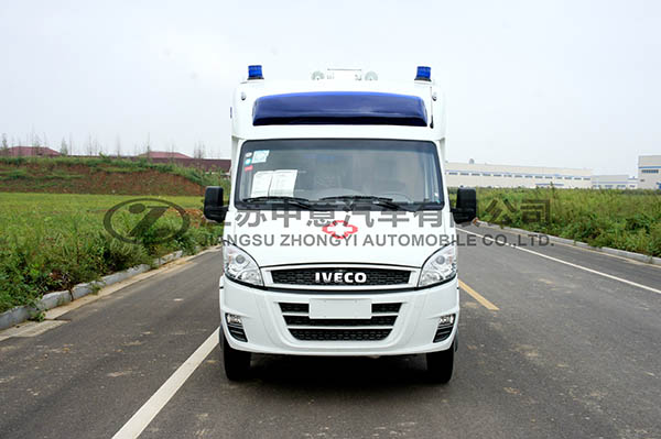 中意SZY5045XJHN依維柯寶迪方艙救護(hù)車