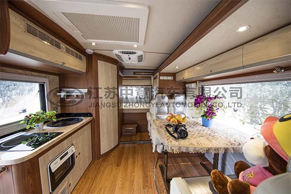 中意SZY5045XLJN5雙拓展依維柯C型房車