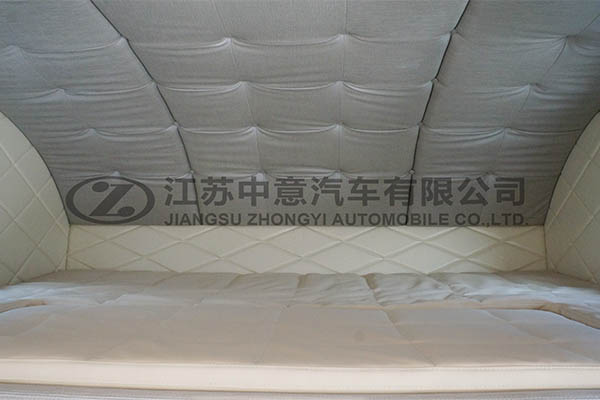 中意SZY5042XLJ全順房車