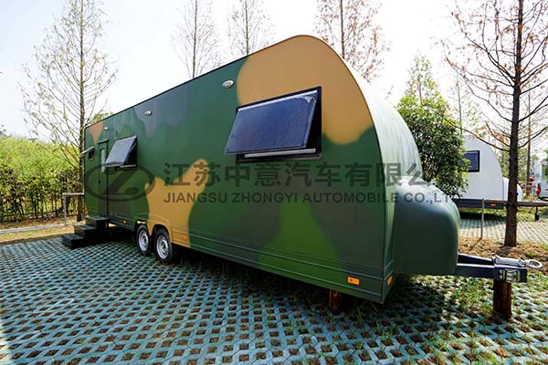 宿營(yíng)車(chē)