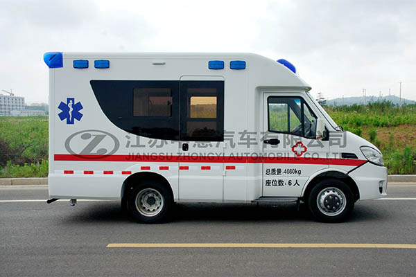 中意SZY5043XJHN依維柯寶迪方艙救護車