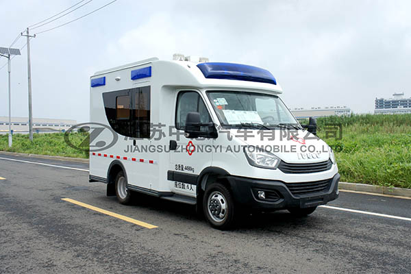 方艙醫(yī)療車