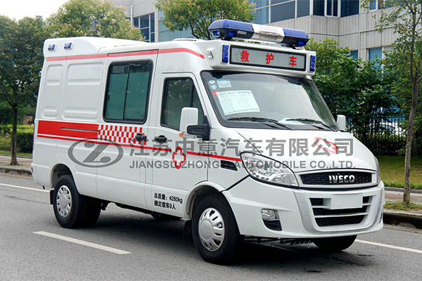 依維柯救護(hù)車