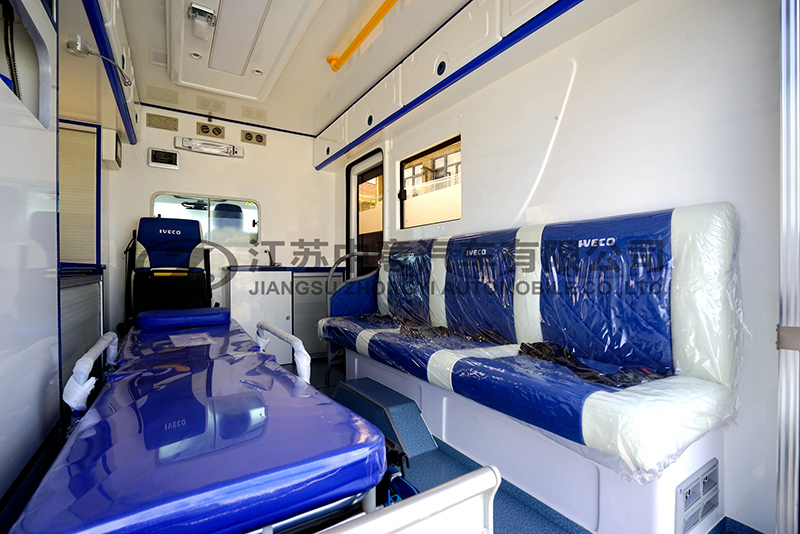 高檔救護(hù)車